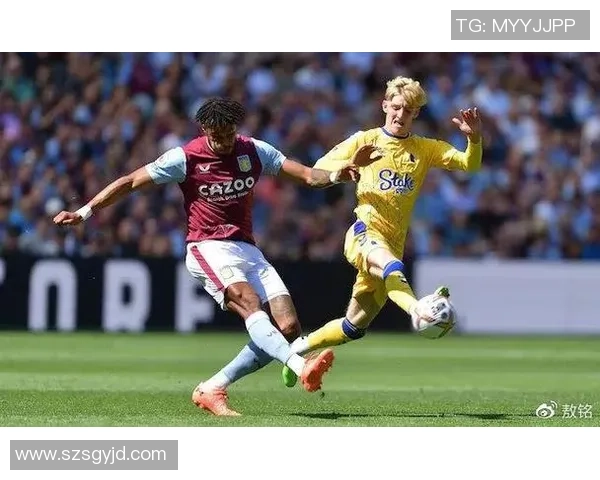 拜仁慕尼黑与维拉对决谁更强大球迷热议分析两队实力差距